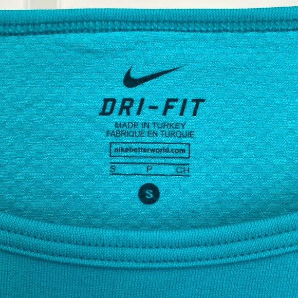 Women’s Nike Aqua Short Sleeve Dri Fit Shirt - Picture 4 of 11